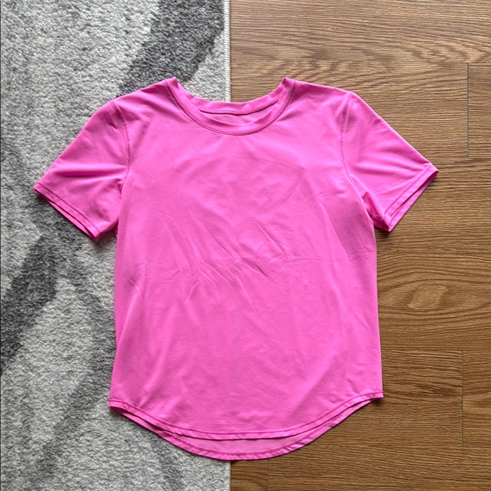 Lululemon tshirt